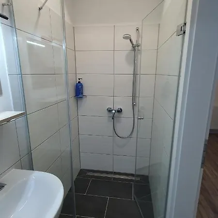 Gaestezimmer - Messezimmer - Muellingen * Зенде