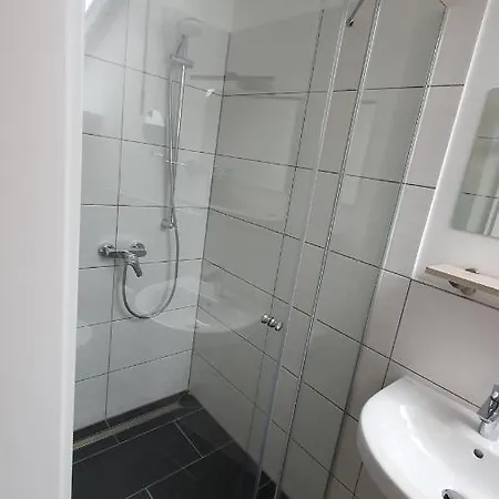 Messe- Und Monteurzimmer In Muellingen *